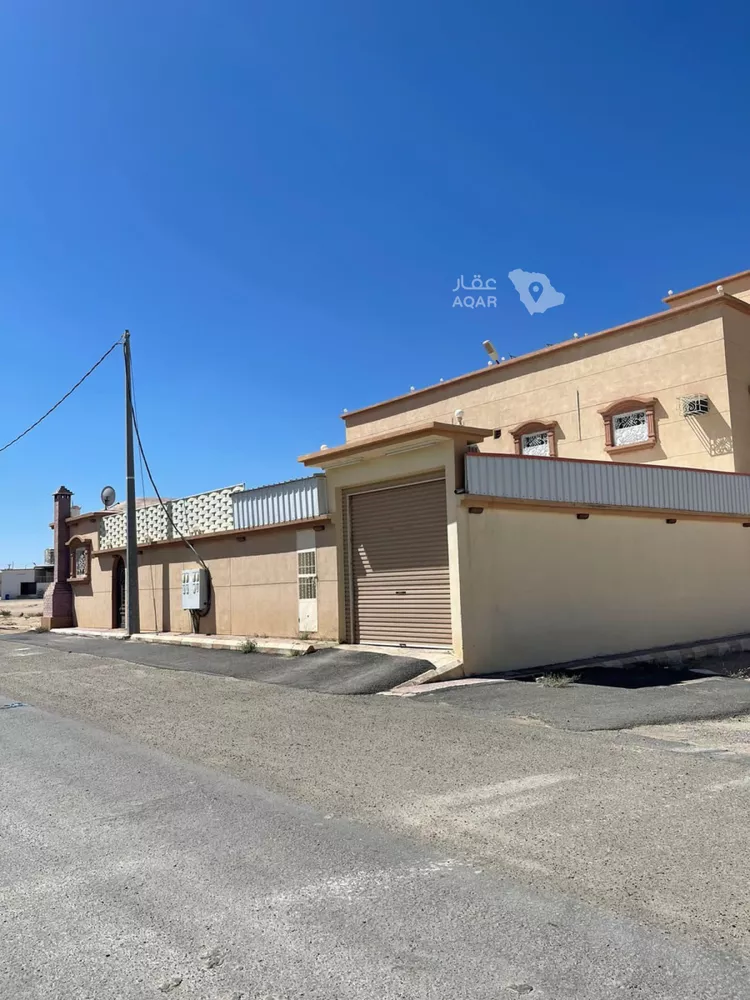 عمارة للبيع في شارع عبدالعزيز الرفاعي, حي النزهة, مدينة طريب, منطقة عسير صورة 2