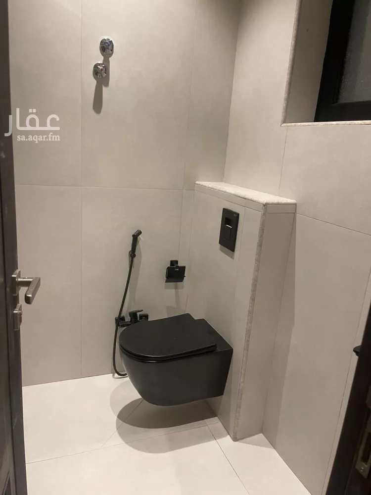 فيلا للبيع في شارع ابن فارس, حي الجلوية, مدينة الدمام, المنطقة الشرقية صورة 3