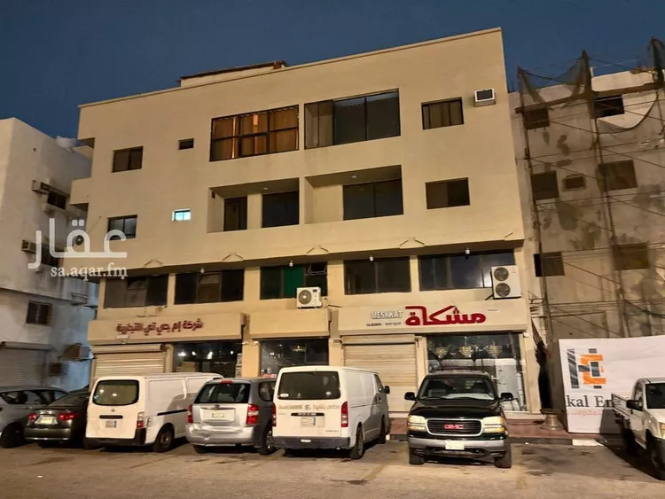 عمارة للبيع في شارع 1 الدواسر, حي الدواسر, مدينة الدمام, المنطقة الشرقية 7
