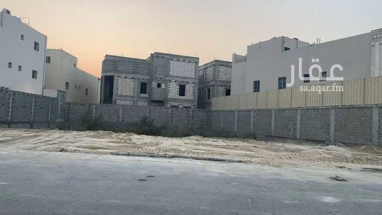 أرض للبيع في شارع محمد بن دريد, حي ضاحية الملك فهد, مدينة الدمام, المنطقة الشرقية