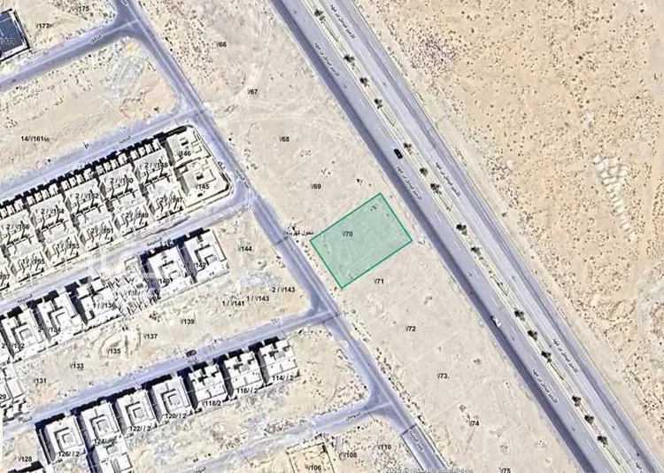 أرض للبيع في شارع طريق الأمير فيصل بن فهد, حي الدانة, مدينة الاحساء, المنطقة الشرقية