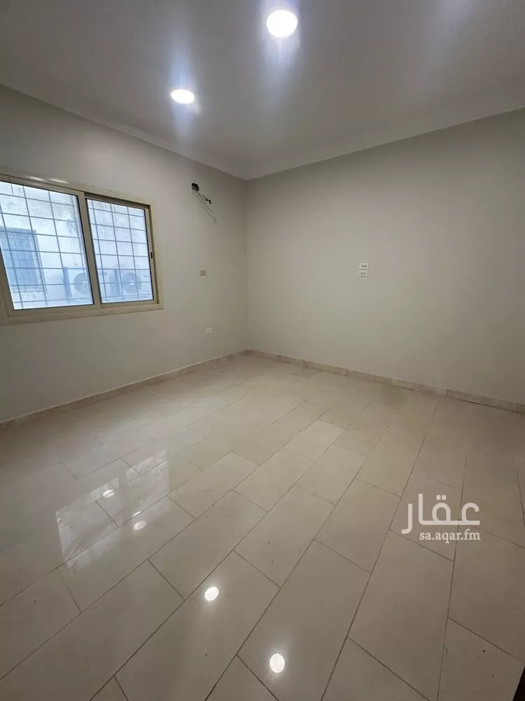 فيلا للإيجار في شارع الرافعي, حي الزهور, مدينة الدمام, المنطقة الشرقية صورة 2
