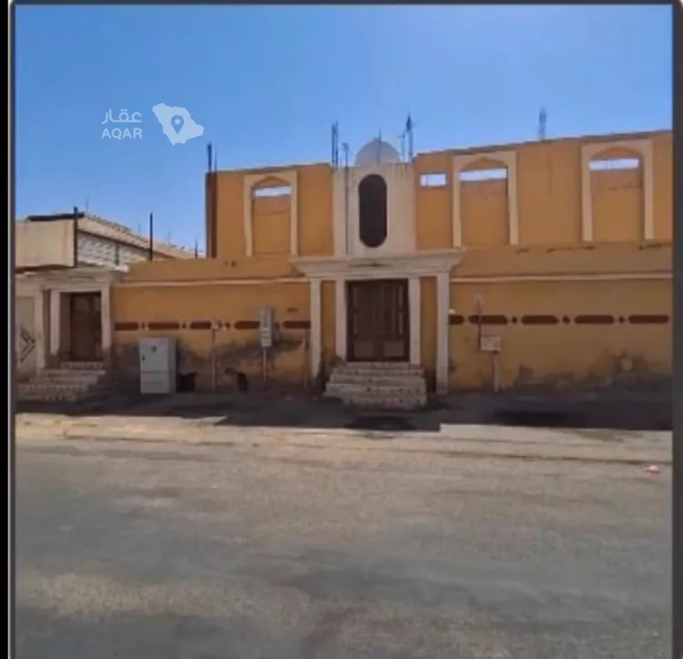 فيلا للبيع في شارع  القسطنطينية, حي العزيزية, مدينة القريات, منطقة الجوف 8
