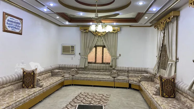 فيلا للبيع في شارع  القسطنطينية, حي العزيزية, مدينة القريات, منطقة الجوف 2