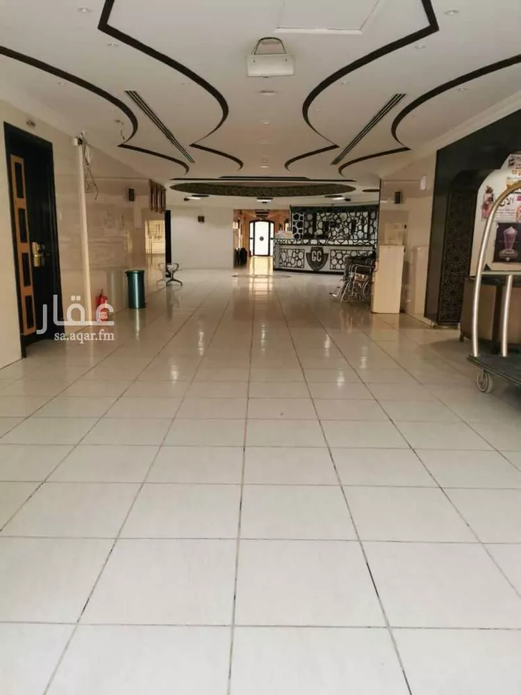 عمارة للبيع في شارع عنيزة, حي الروابي, مدينة الرياض, منطقة الرياض صورة 4