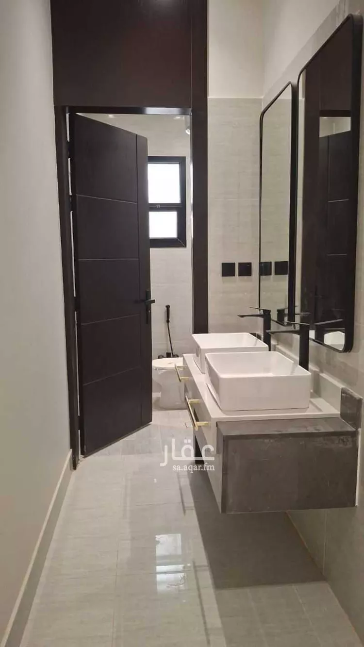 دور للبيع في شارع 132, حي الجنادرية, مدينة الرياض, منطقة الرياض صورة 3