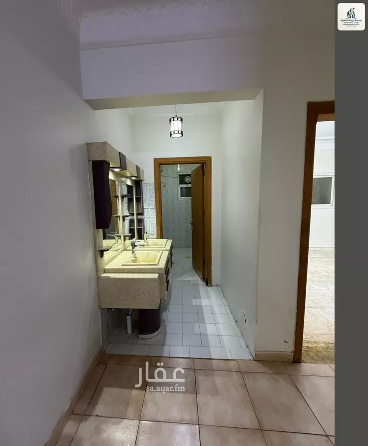 فيلا للبيع في شارع المنقلة, حي اليرموك, مدينة الرياض, منطقة الرياض 24