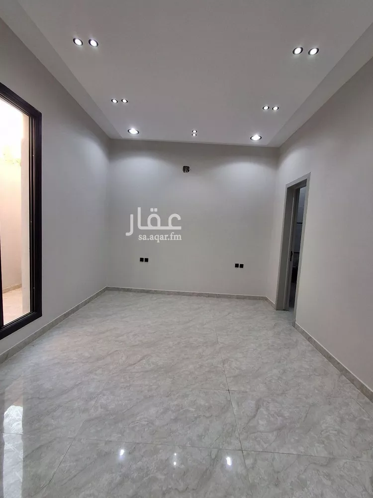 دور للبيع في شارع محمد الراوي, حي العوالي, مدينة الرياض, منطقة الرياض صورة 2