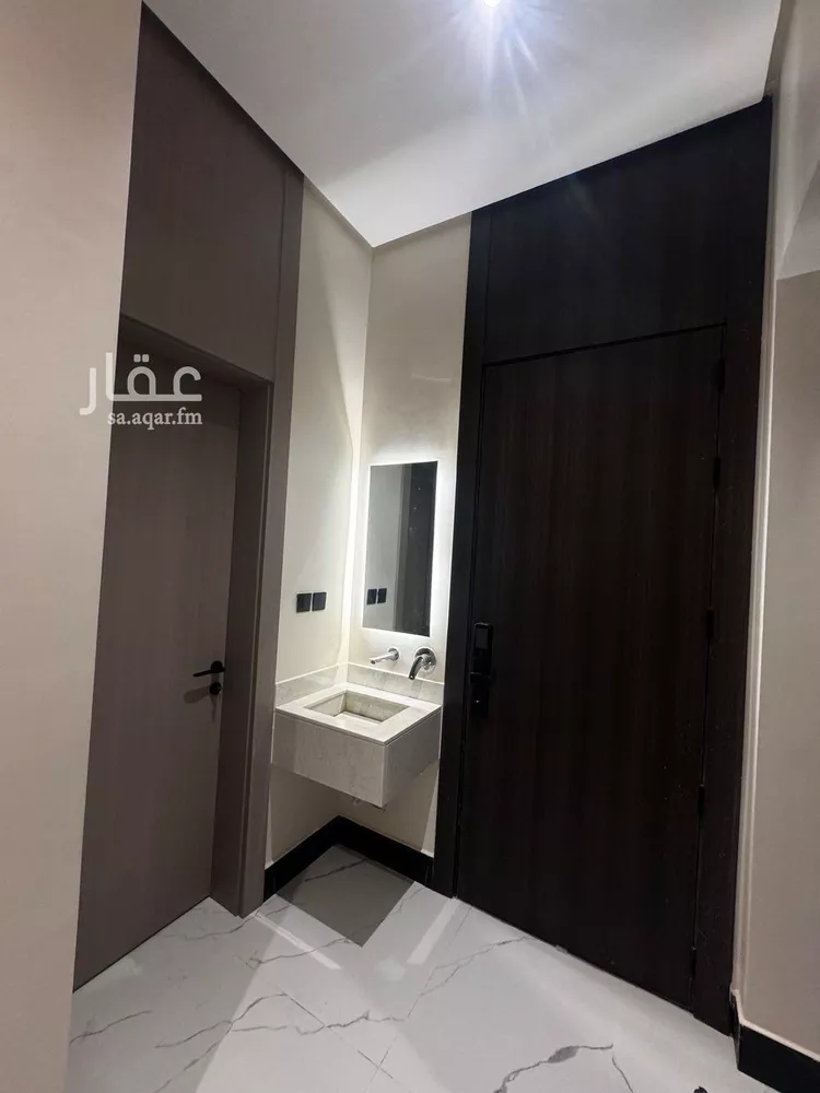 شقة للبيع في شارع الملك عبد الله بن عبدالعزيز, حي الشاطئ الغربي, مدينة الدمام, المنطقة الشرقية صورة 2