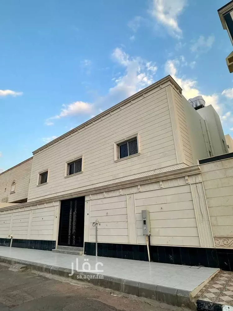 فيلا للبيع في شارع عبدالله ابن عثمان, حي وادي مذينب, مدينة المدينه المنوره, منطقة المدينة المنورة