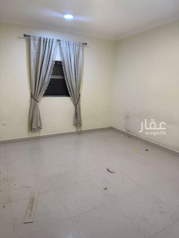 شقة للإيجار في شارع ابن حيان ، حي منسوبي التعليم الأول ، الهفوف‎ ، الاحساء