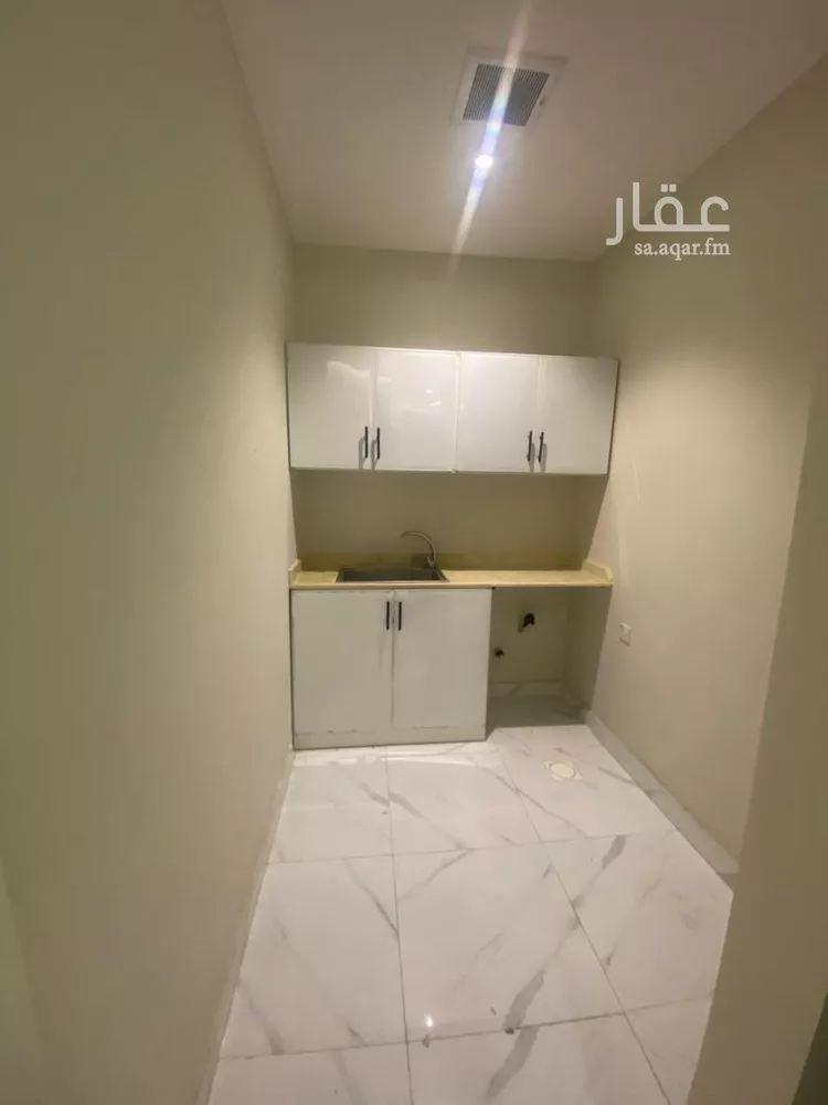 شقة للإيجار في شارع وعله, حي ظهرة لبن, مدينة الرياض, منطقة الرياض