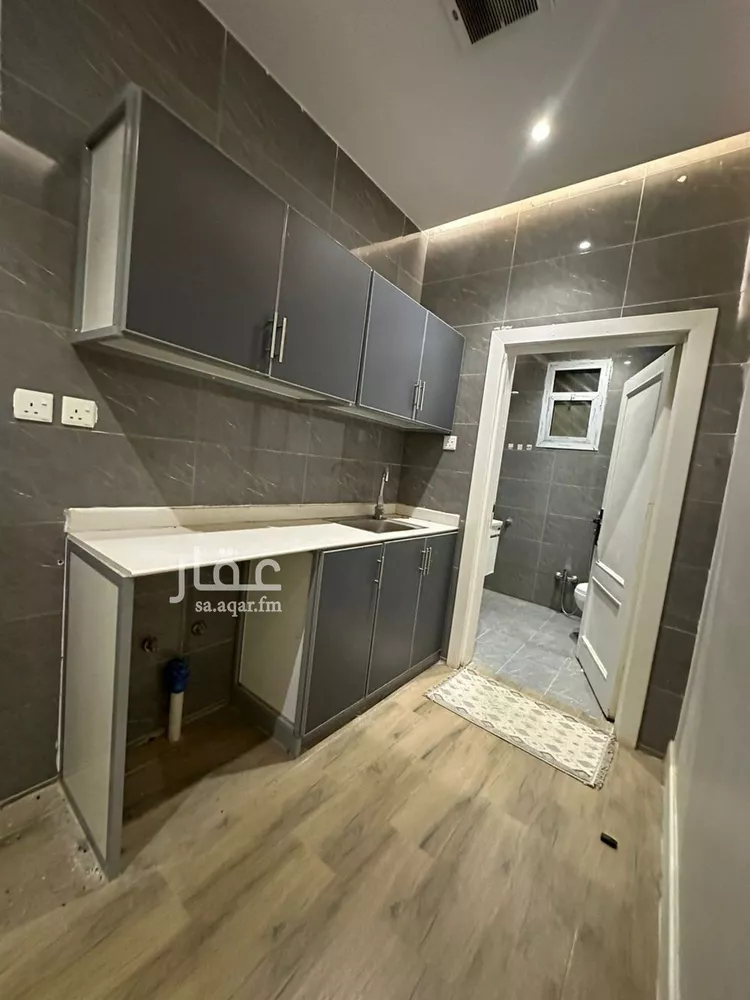 شقة للإيجار في شارع ابي سفيان بن حرب, حي النزهة, مدينة الرياض, منطقة الرياض صورة 2