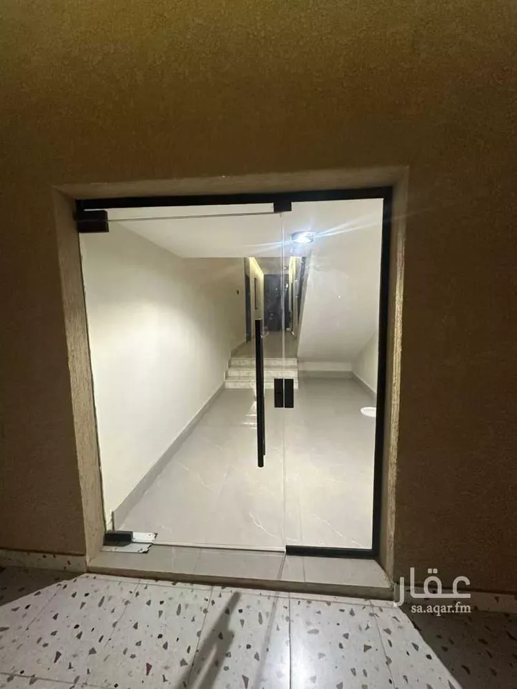 شقة للإيجار في شارع أبي سفيان بن حرب, حي مغرزات, مدينة الرياض, منطقة الرياض صورة 2