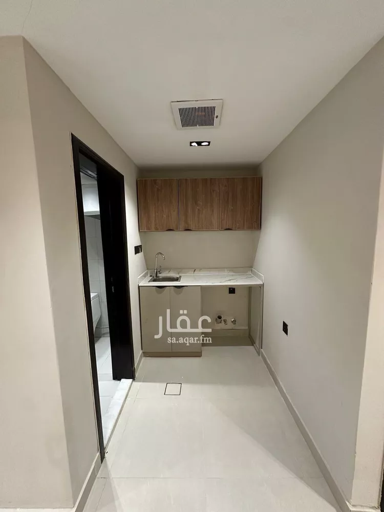 شقة للإيجار في شارع عنيزة, حي الريان, مدينة الرياض, منطقة الرياض