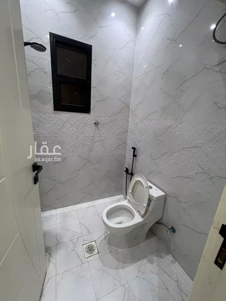 فيلا للبيع في شارع القادسي, حي أحد, مدينة الرياض, منطقة الرياض 11