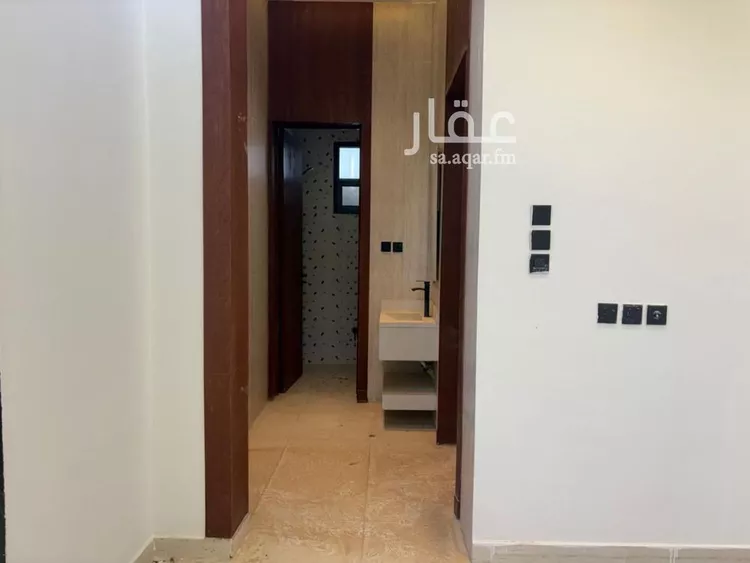 فيلا للإيجار في شارع صندل بن عبدالله, حي عكاظ, مدينة الرياض, منطقة الرياض صورة 2