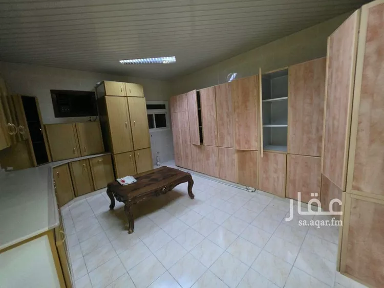 Floor for Rent in Riyadh Shubra صورة 3