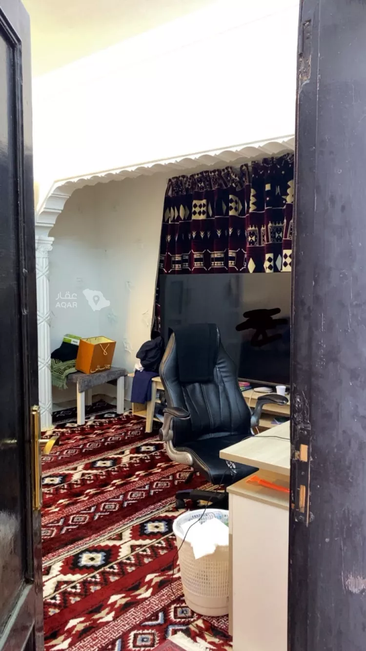 Floor for Rent in Riyadh Sultana 5