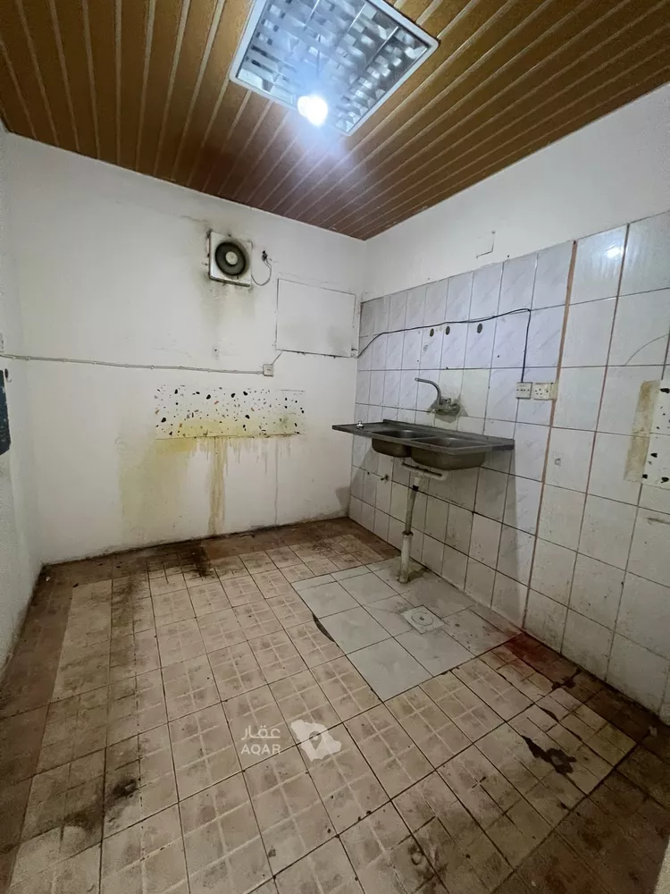 Apartment for Rent in Riyadh Al Uraija Al Wusta 6