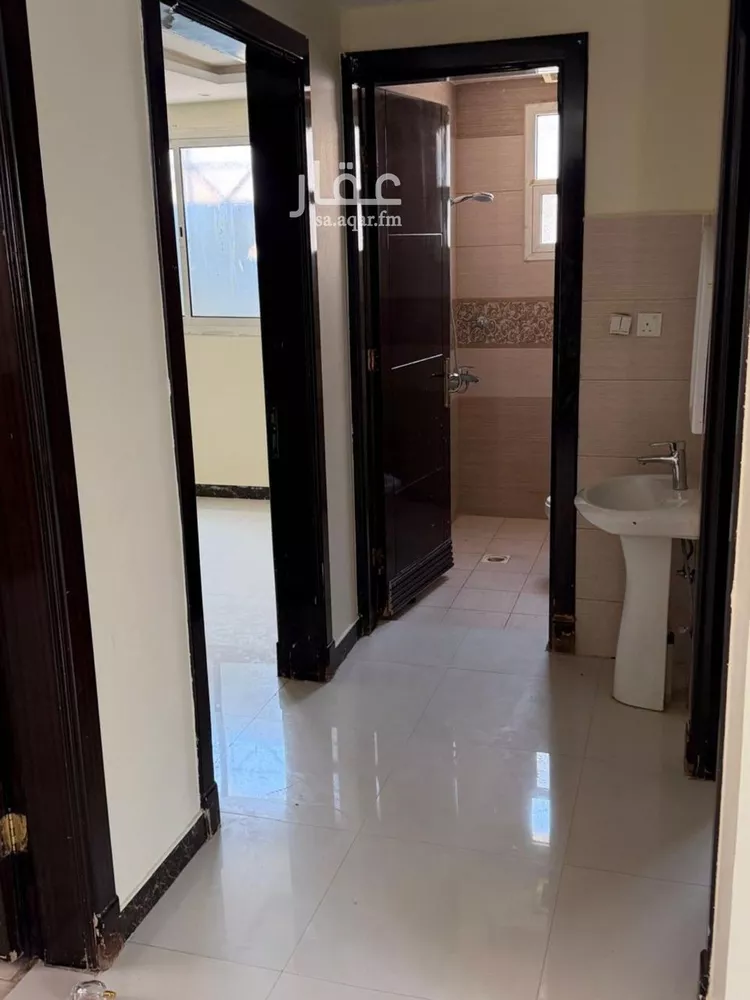 شقة للإيجار في شارع عبدالله بن أبي البركات, حي عكاظ, مدينة الرياض, منطقة الرياض صورة 4