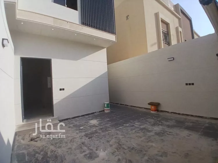 دور للبيع في شارع عبدالعزيز الحلواني, حي العريجاء الغربي, مدينة الرياض, منطقة الرياض صورة 4