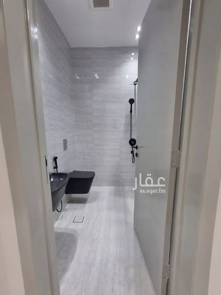 دور للبيع في شارع حمران بن أبان, حي العوالي, مدينة الرياض, منطقة الرياض