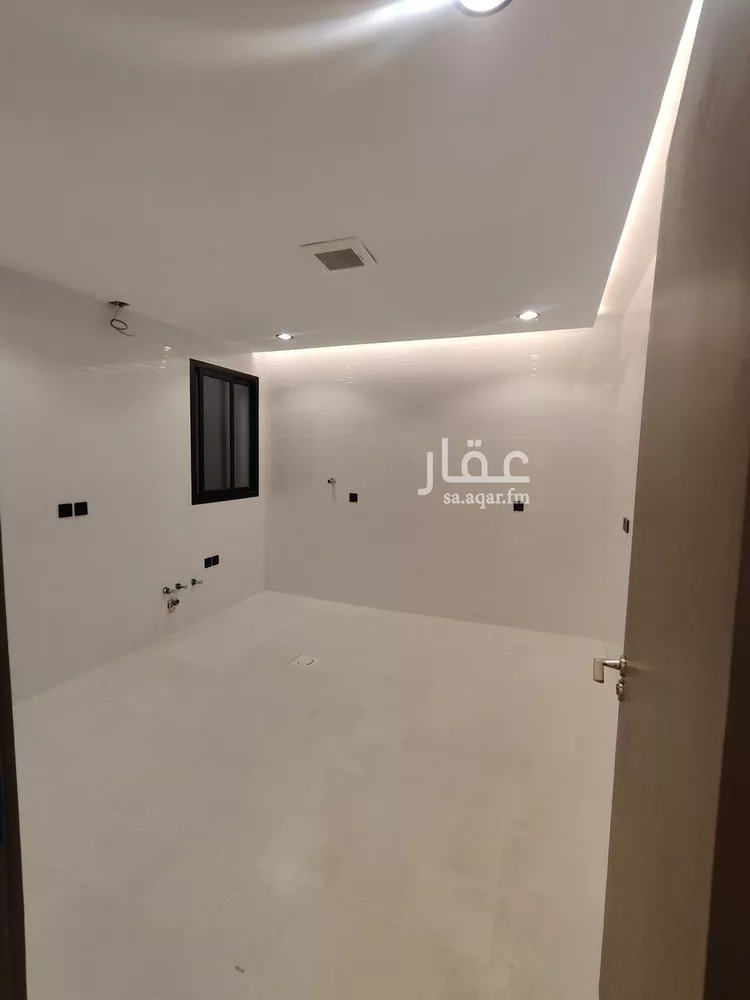 دور للبيع في شارع رقم 1, حي بدر, مدينة الرياض, منطقة الرياض صورة 2