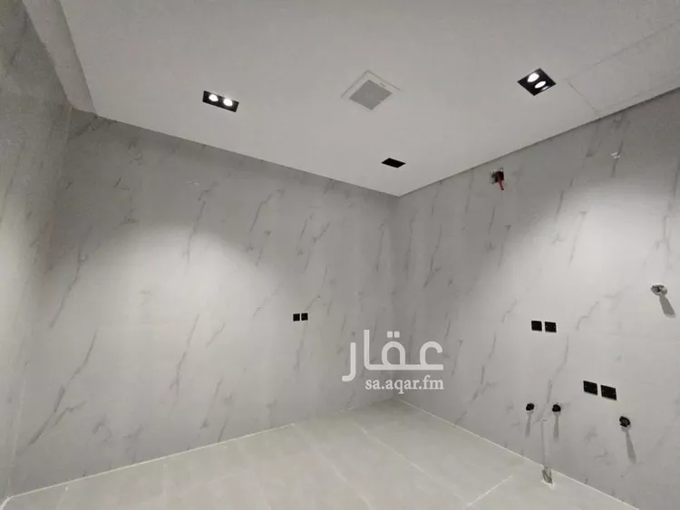فيلا للبيع في شارع حجة الإسلام, حي عكاظ, مدينة الرياض, منطقة الرياض صورة 2