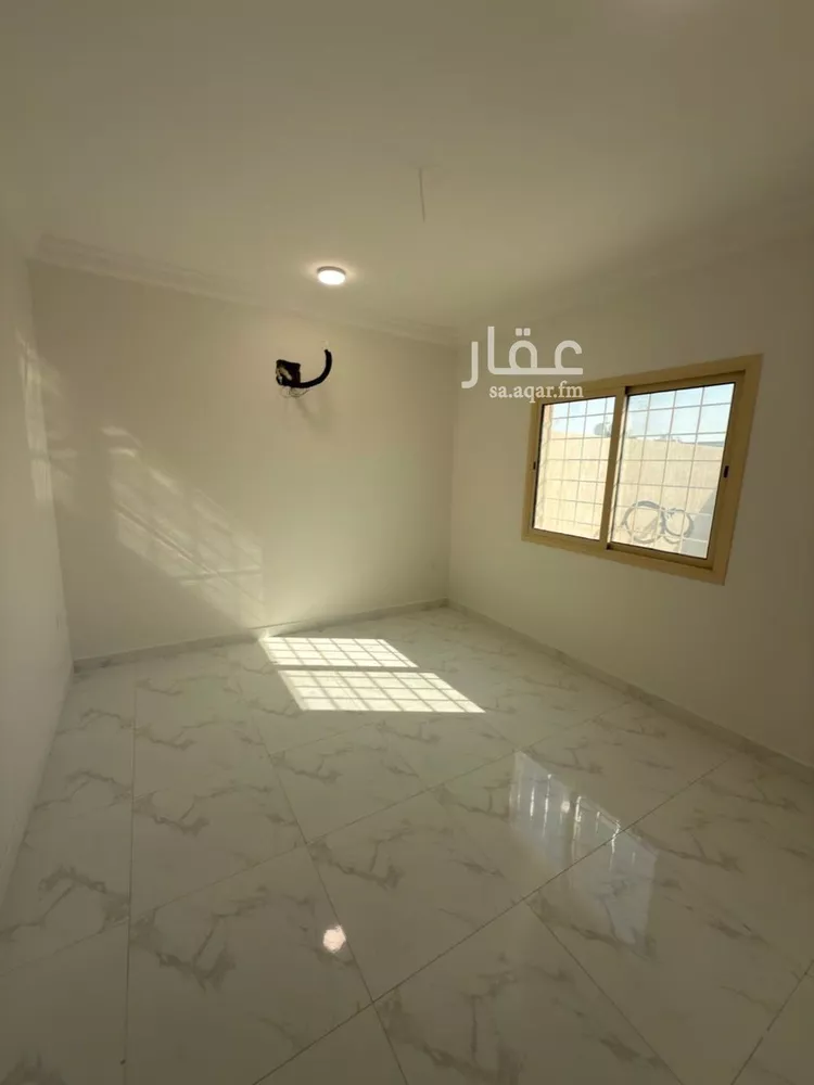 شقة للإيجار في شارع عنيزة, حي الثقبة, مدينة الخبر, المنطقة الشرقية 6