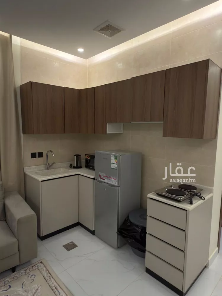 شقة للإيجار في شارع صفوى, حي الخبر الجنوبية, مدينة الخبر, المنطقة الشرقية 13