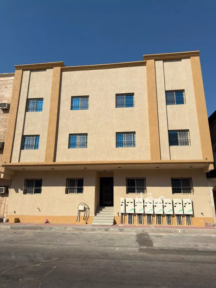 شقة للإيجار في شارع عنيزة, حي الثقبة, مدينة الخبر, المنطقة الشرقية