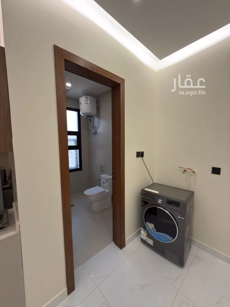 شقة للإيجار في شارع صفوى, حي الخبر الجنوبية, مدينة الخبر, المنطقة الشرقية 8