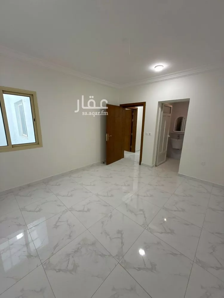 شقة للإيجار في شارع عنيزة, حي الثقبة, مدينة الخبر, المنطقة الشرقية 15