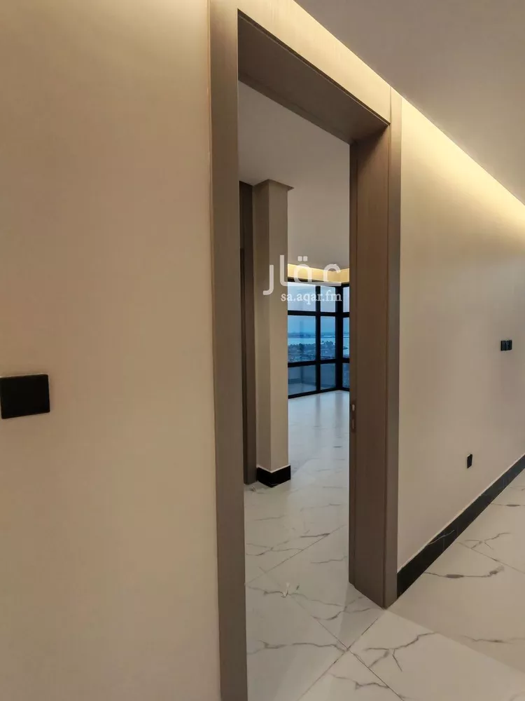 شقة للبيع في شارع الملك عبد الله بن عبدالعزيز, حي الشاطئ الغربي, مدينة الدمام, المنطقة الشرقية صورة 2