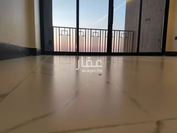 شقة للبيع في شارع الملك عبد الله بن عبدالعزيز, حي الشاطئ الغربي, مدينة الدمام, المنطقة الشرقية صورة 2