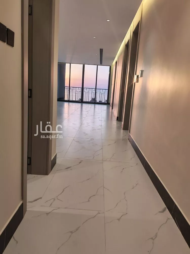 شقة للبيع في شارع الملك عبد الله بن عبدالعزيز, حي الشاطئ الغربي, مدينة الدمام, المنطقة الشرقية