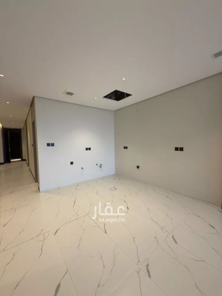 شقة للبيع في شارع الملك عبد الله بن عبدالعزيز, حي الشاطئ الغربي, مدينة الدمام, المنطقة الشرقية