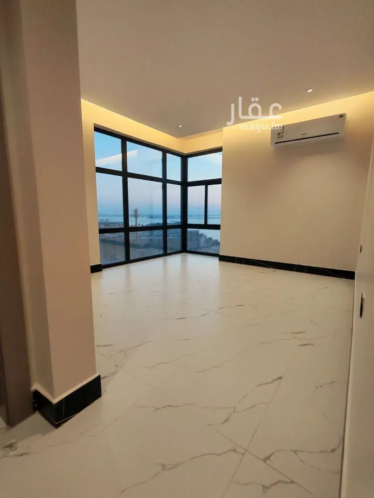 شقة للبيع في شارع الملك عبد الله بن عبدالعزيز, حي الشاطئ الغربي, مدينة الدمام, المنطقة الشرقية صورة 2
