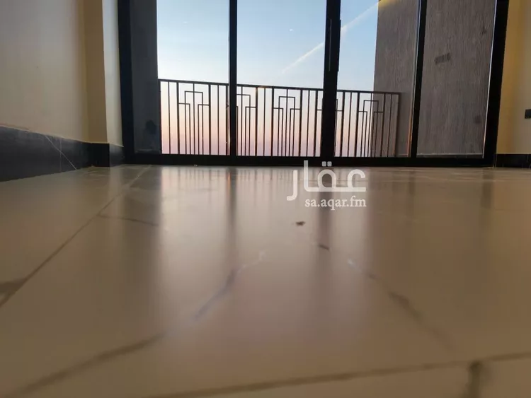 شقة للبيع في شارع الملك عبد الله بن عبدالعزيز, حي الشاطئ الغربي, مدينة الدمام, المنطقة الشرقية صورة 2