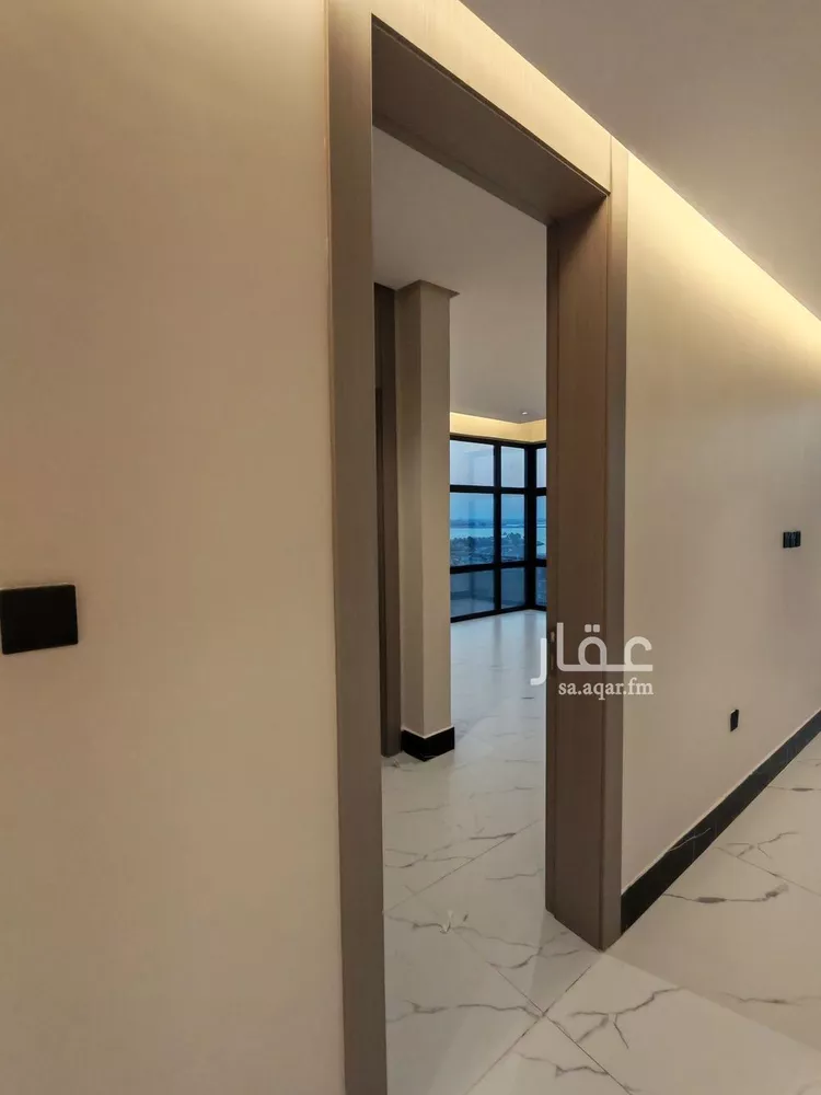 شقة للبيع في شارع الملك عبد الله بن عبدالعزيز, حي الشاطئ الغربي, مدينة الدمام, المنطقة الشرقية صورة 2