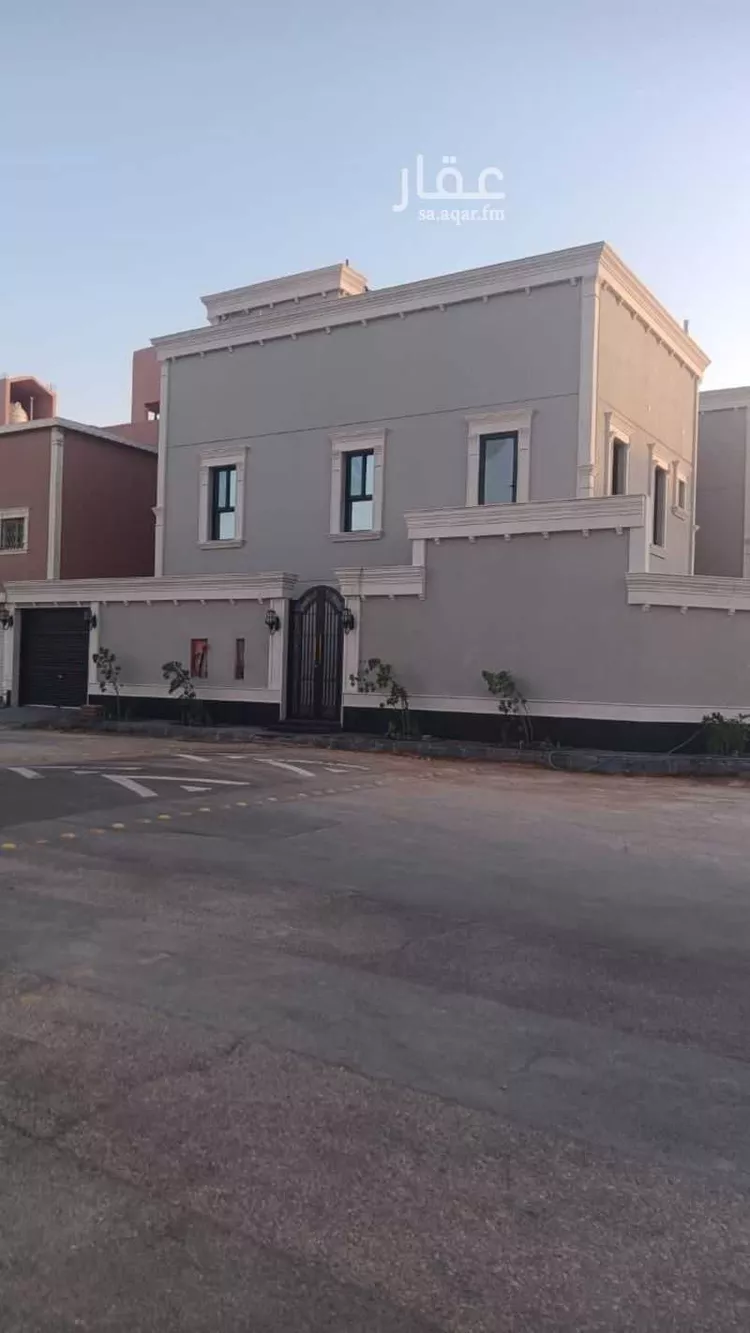 فيلا للبيع في شارع رقم 333, حي ظهرة لبن, مدينة الرياض, منطقة الرياض