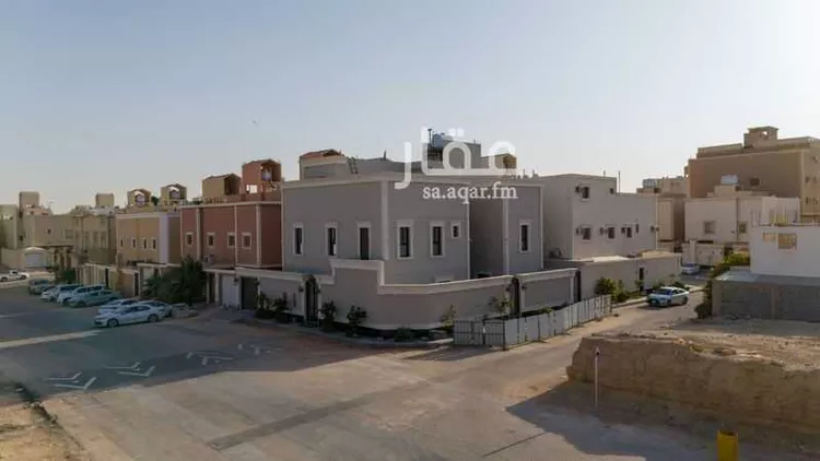 فيلا للبيع في شارع عسير ، حي ظهرة لبن ، الرياض ، منطقة الرياض صورة 2