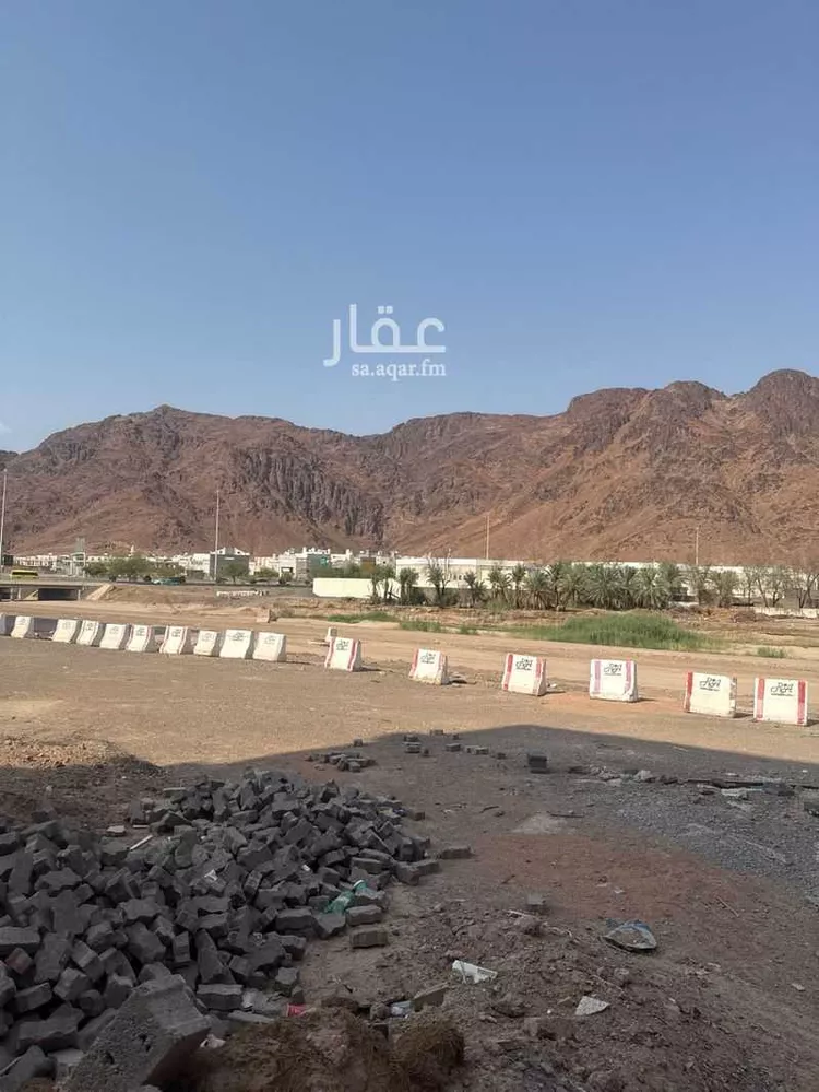 أرض للبيع في شارع خديجة بنت الزبير, حي بنى حارثة, مدينة المدينه المنوره, منطقة المدينة المنورة صورة 2