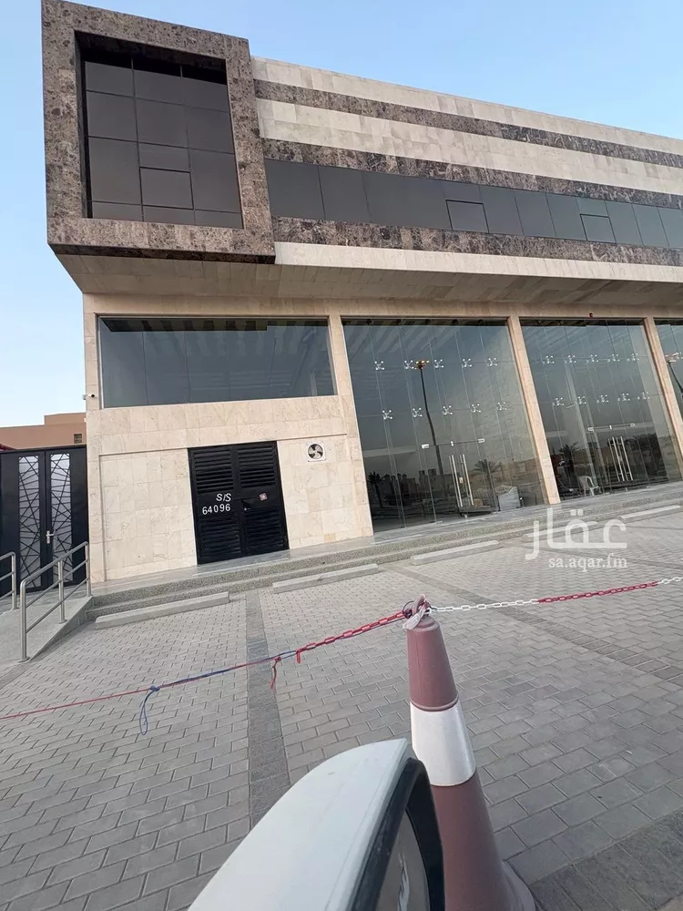 مكتب تجاري للإيجار في شارع نجم الدين الايوبي, حي طويق, مدينة الرياض, منطقة الرياض صورة 2