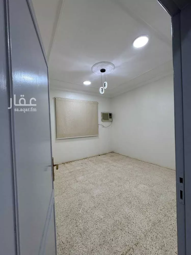 شقة للإيجار في شارع محمد بن معالي ، حي المروج الاول ، تبوك ، منطقة تبوك صورة 3
