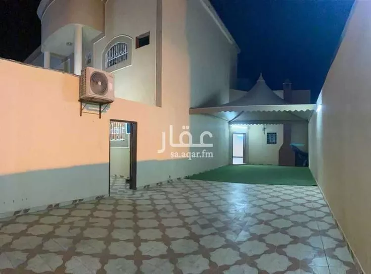 فيلا للبيع في شارع التوباد 45 ، حي السحاب ، ليلى ، الافلاج صورة 4