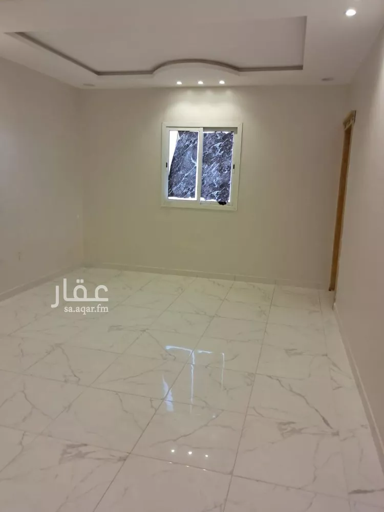 فيلا للإيجار في شارع صالح كمال الدين, حي عكاظ, مدينة الرياض, منطقة الرياض 10