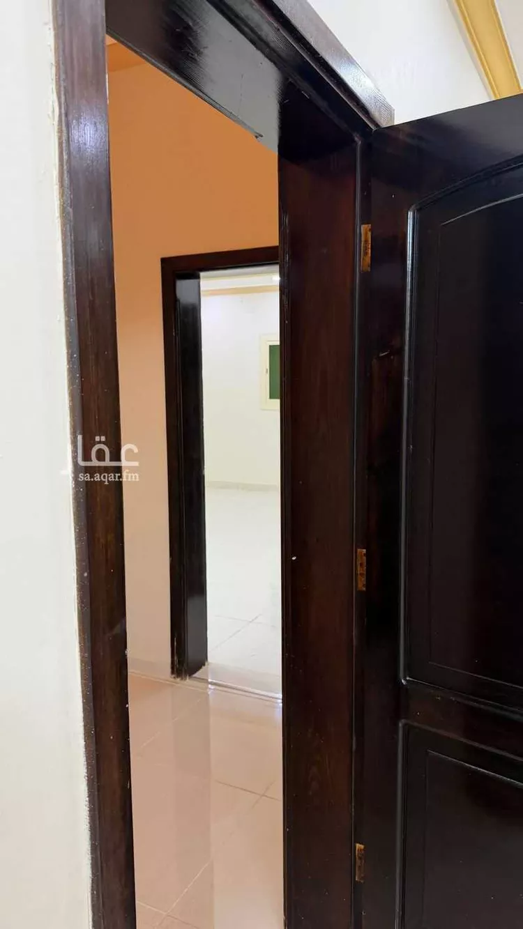 شقة للإيجار في طريق ابو ذر الغفاري ، حي الصليب الشرقي ، رابغ ، رابغ