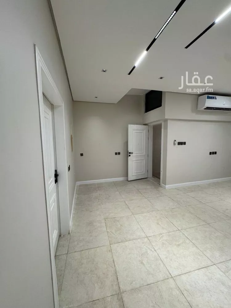 عمارة للبيع في شارع عقبة بن عامر, حي مدينة العمال, مدينة الدمام, المنطقة الشرقية صورة 2